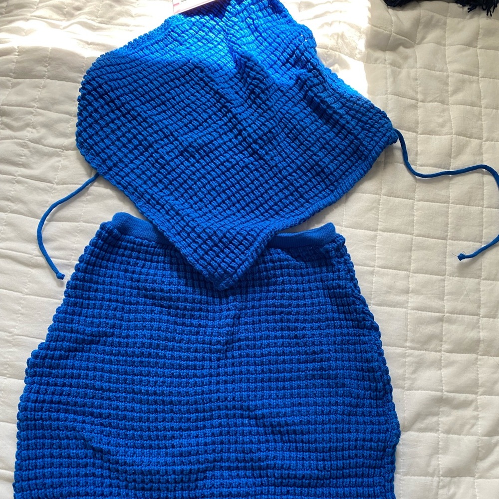 Emma blue tie back knitted pointed hem top